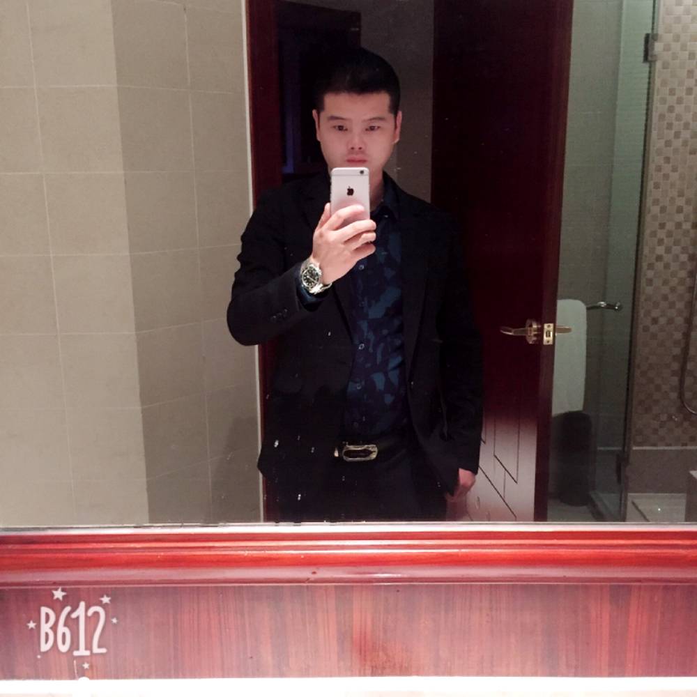 李佳峰的照片
