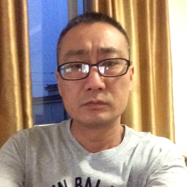 温婉笑黑米的照片