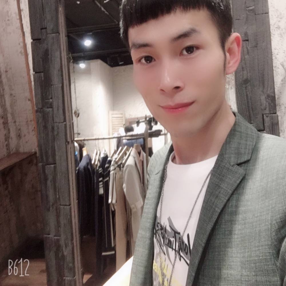 等待挽手大雁的照片