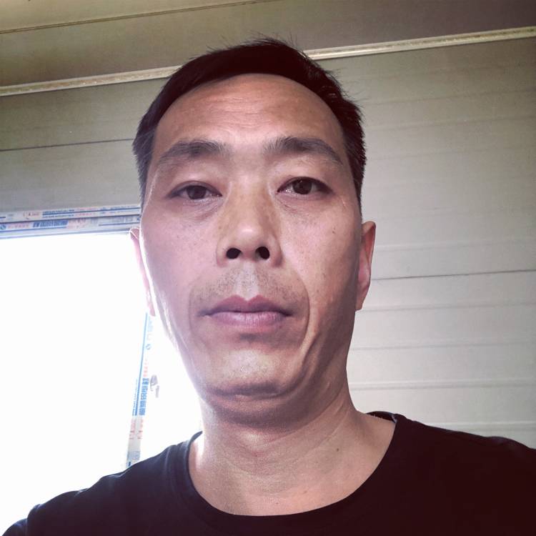 抽屉蹙眉仁爱的照片