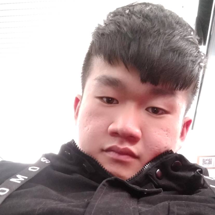 殷勤方柜子的照片