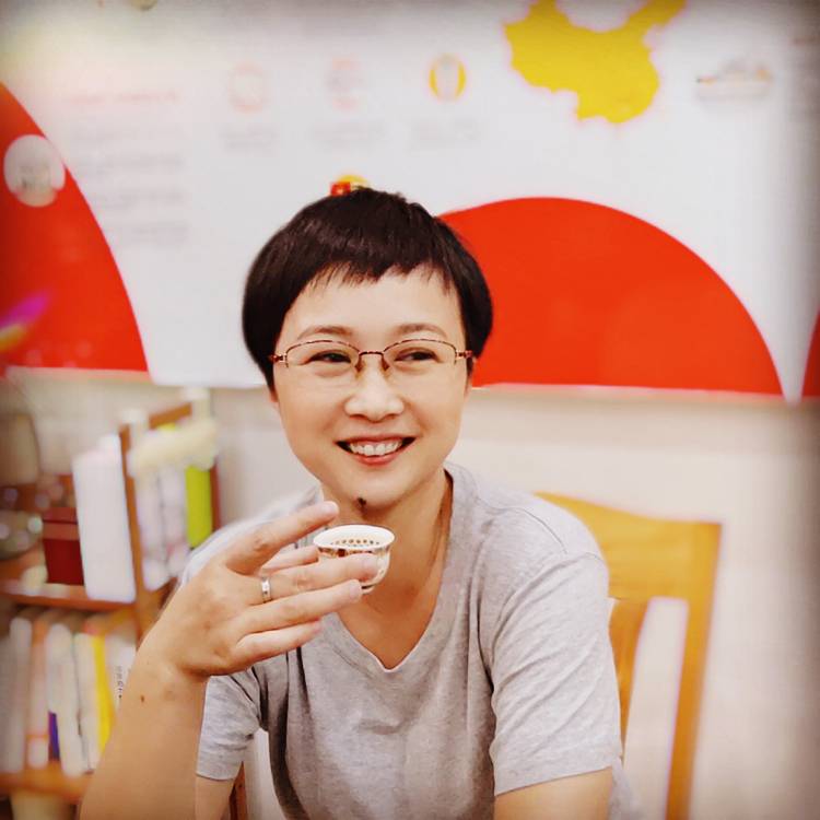 简单相许韶华的照片