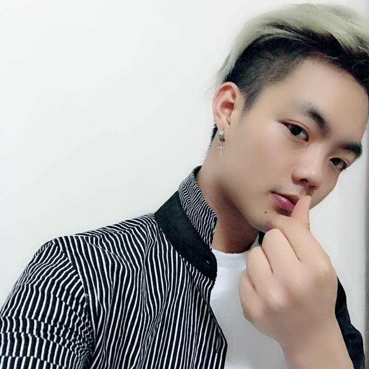 沐白哥哥的照片