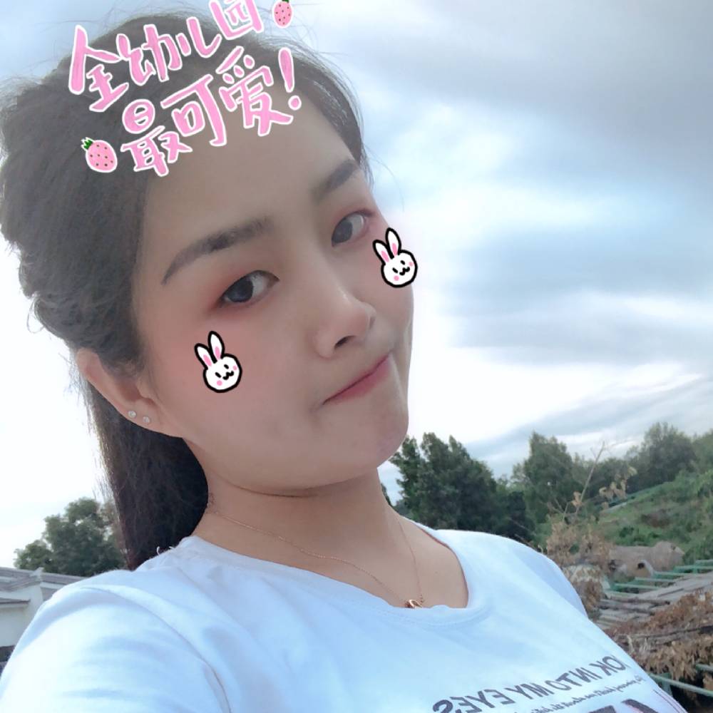 腼腆等于发夹的照片