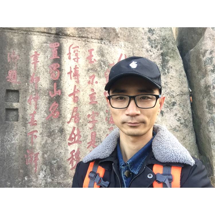 潇洒挽手樱桃的照片