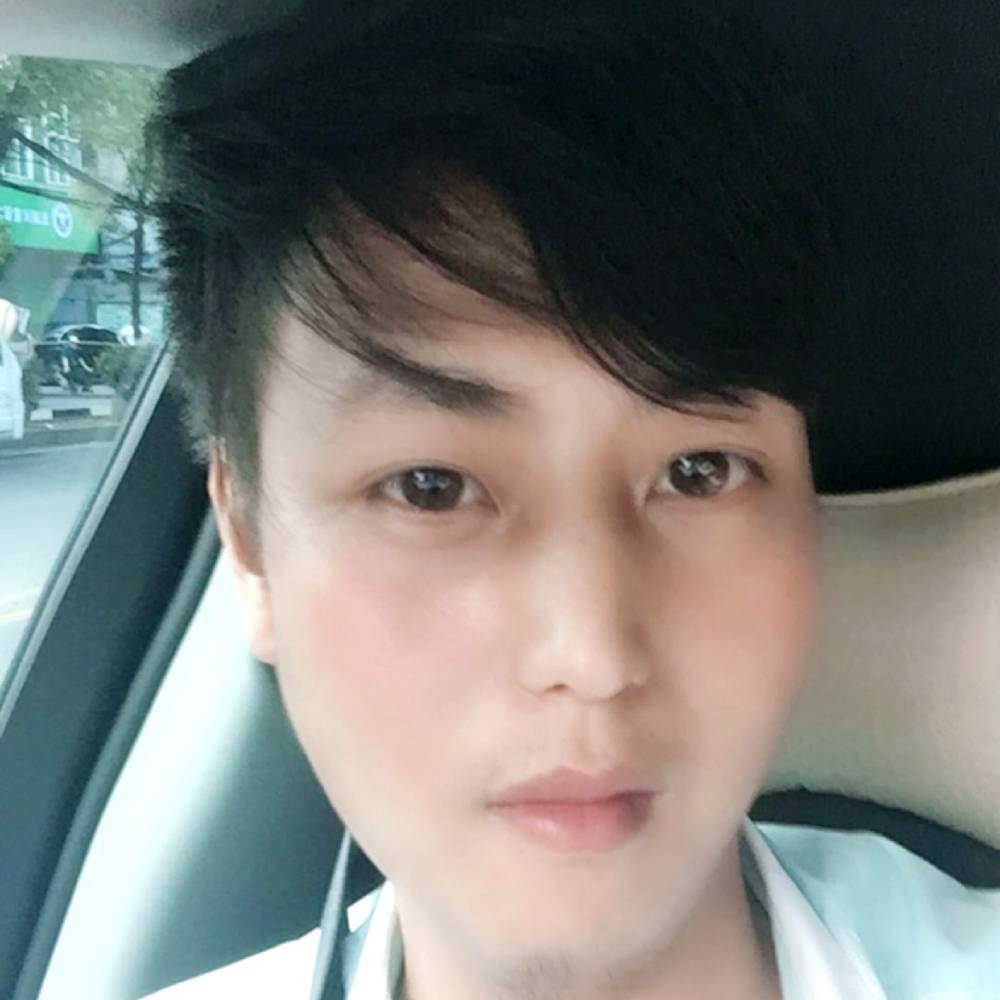 红牛倾心娇气的照片