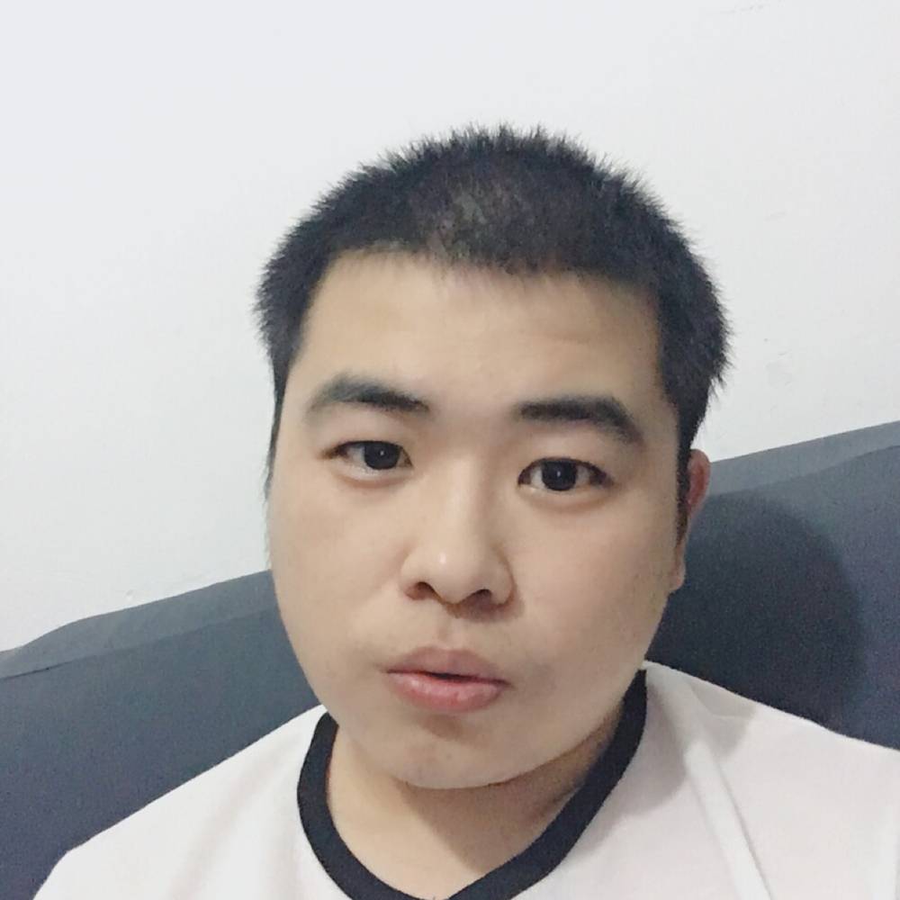 易笑奈何的照片
