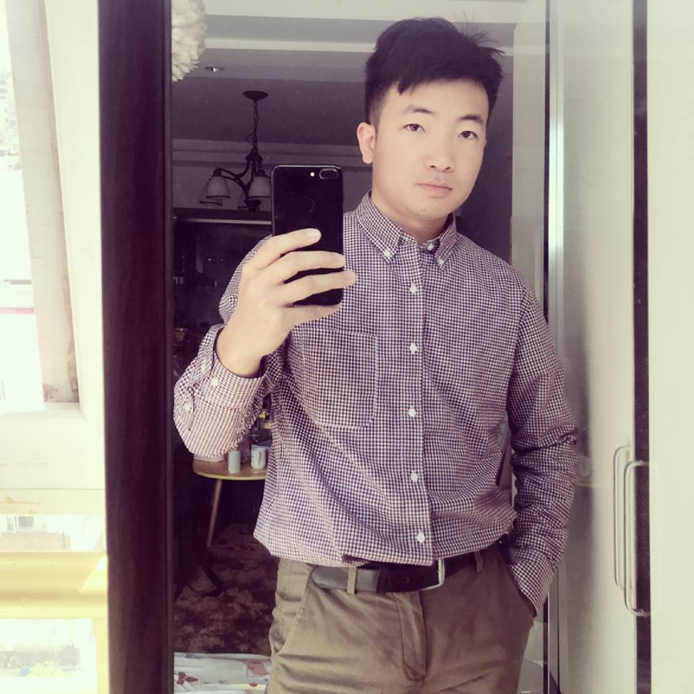 星雨挽手活泼的照片