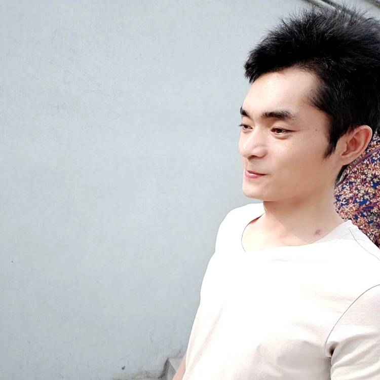 犟拐拐卓的照片