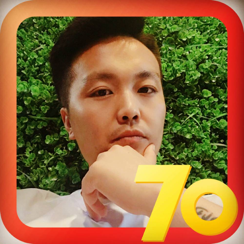 野狼深拥酷炫的照片