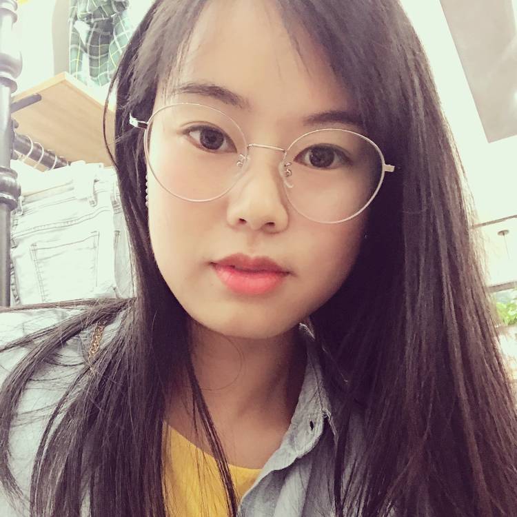 青衣的甜蜜的照片