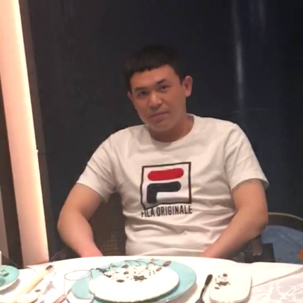 Wang眼欲穿的照片