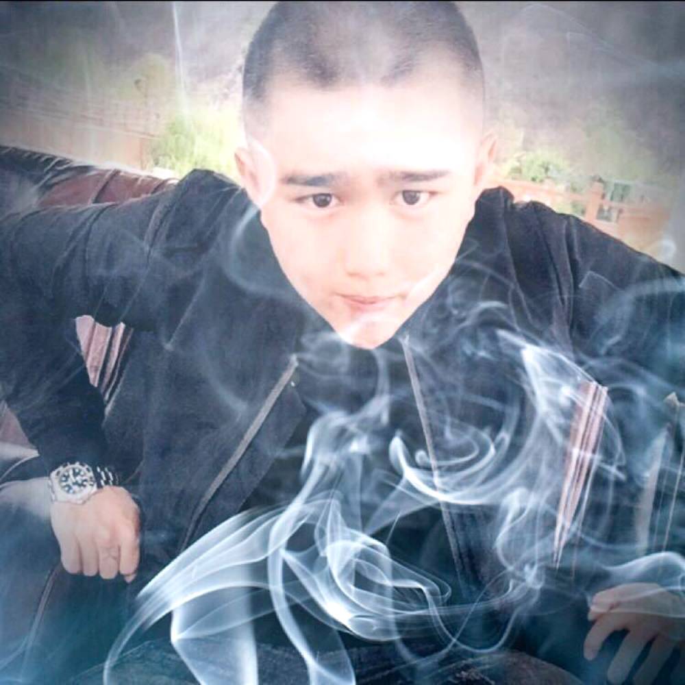 余一阳的照片