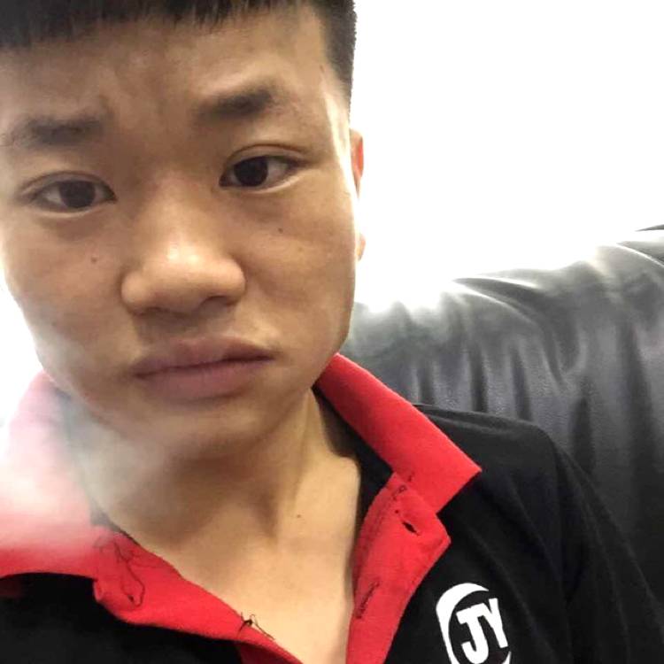 陌颜寂寞的照片