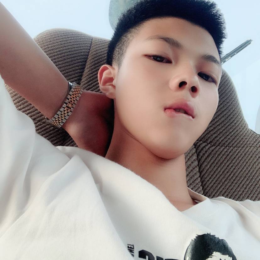 老龄单身的照片