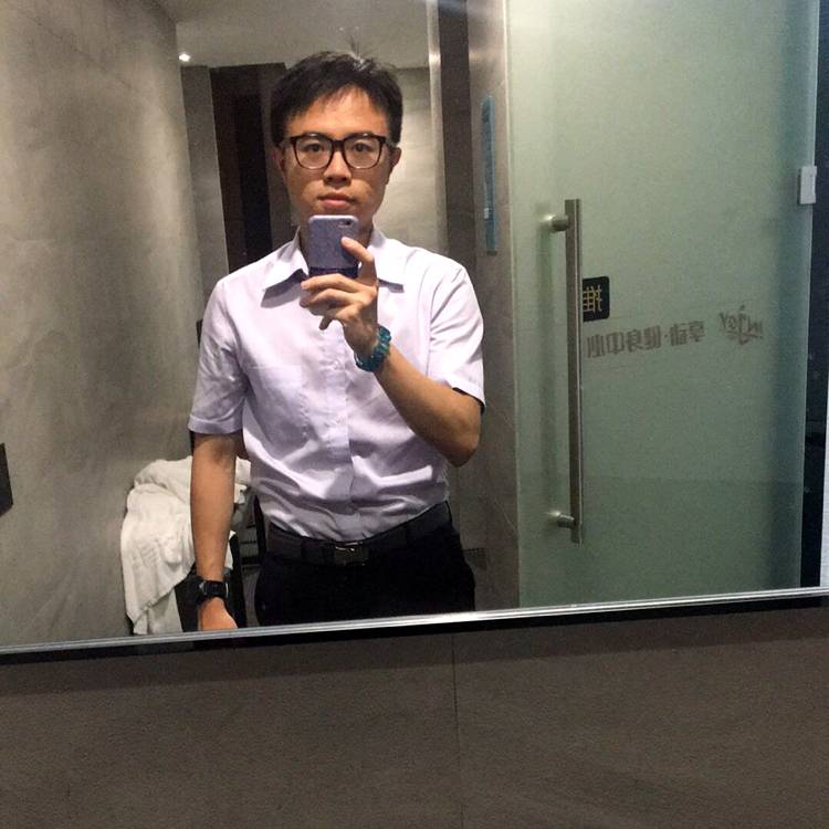 芋头爱游泳的照片