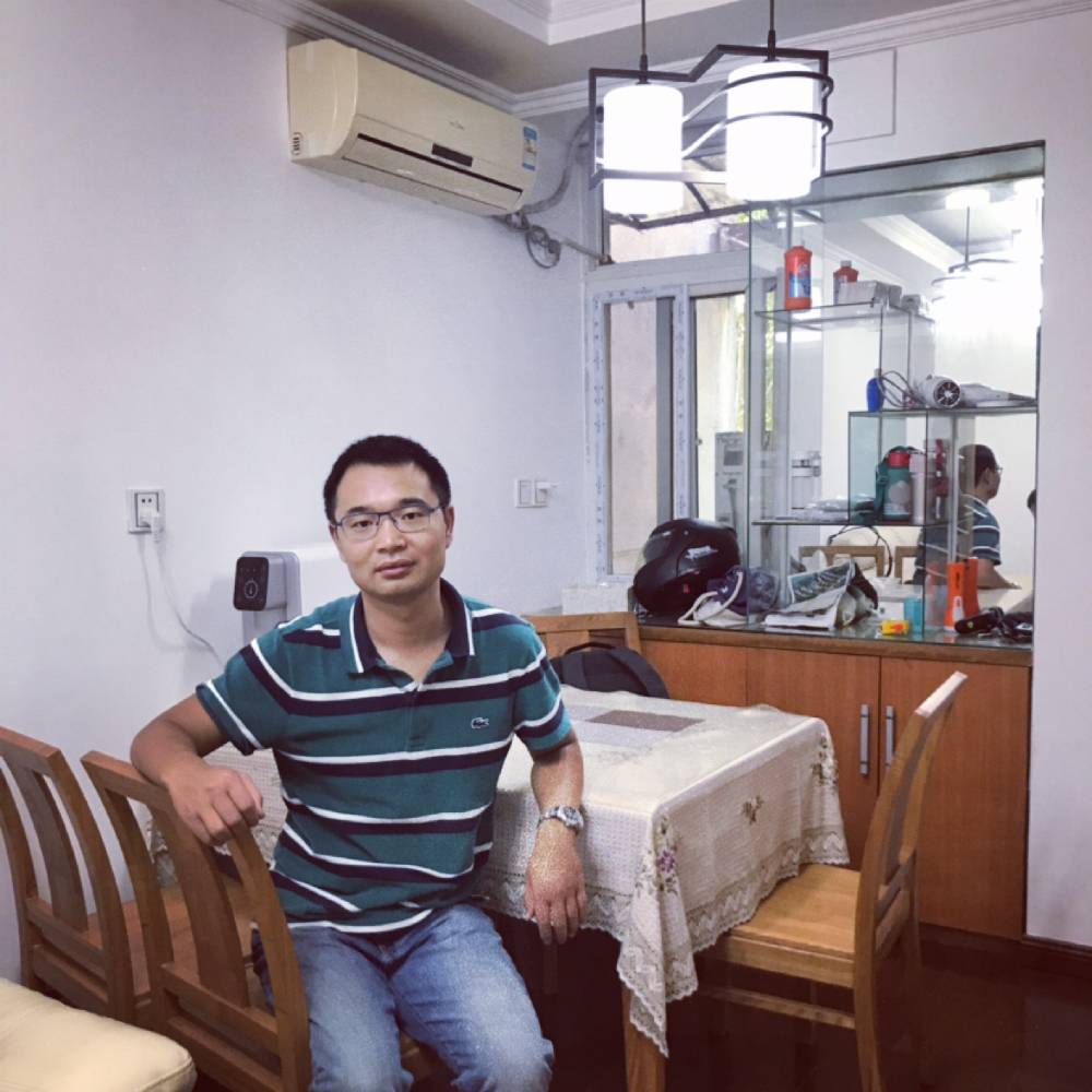 星愿踏实的照片