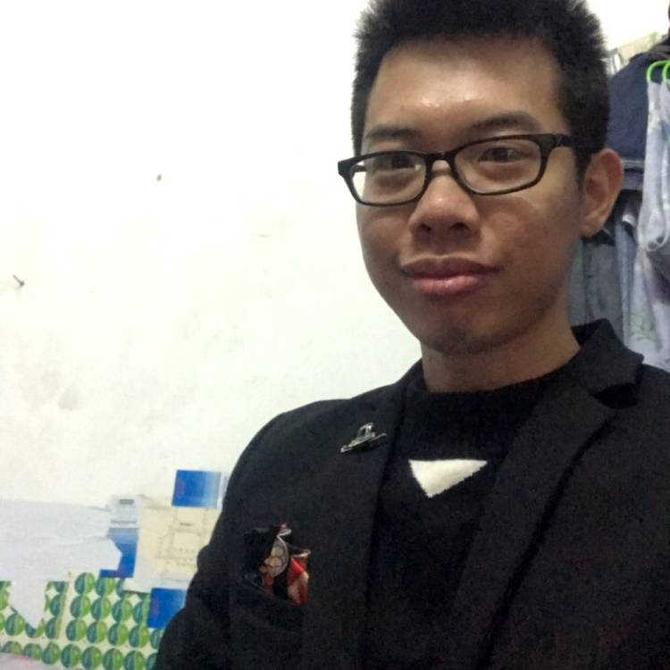 不渣也不帅的照片