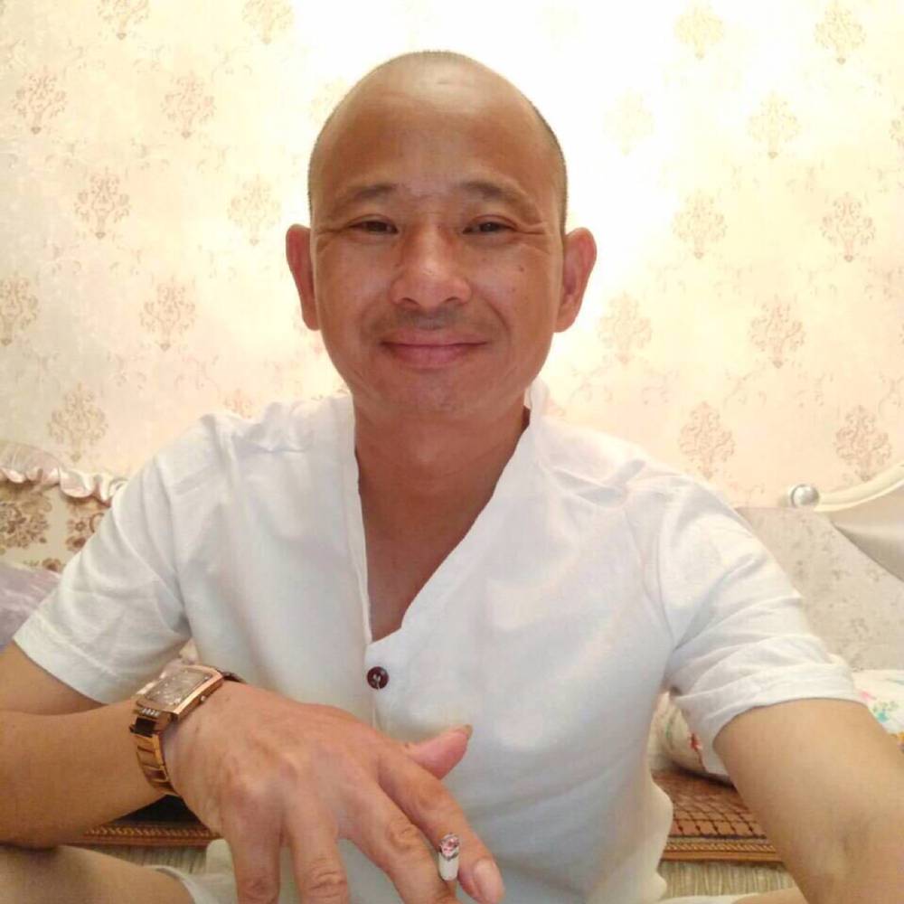 光头强四哥的照片
