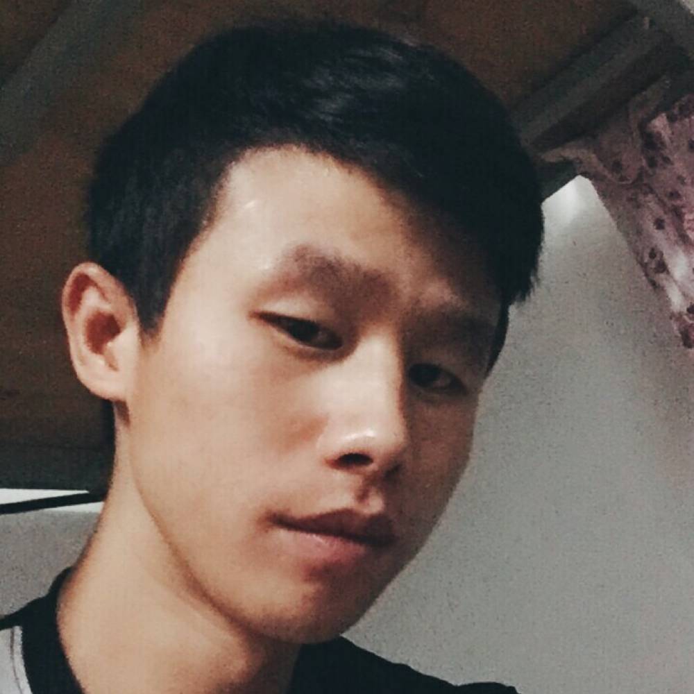 一个人撑伞的照片