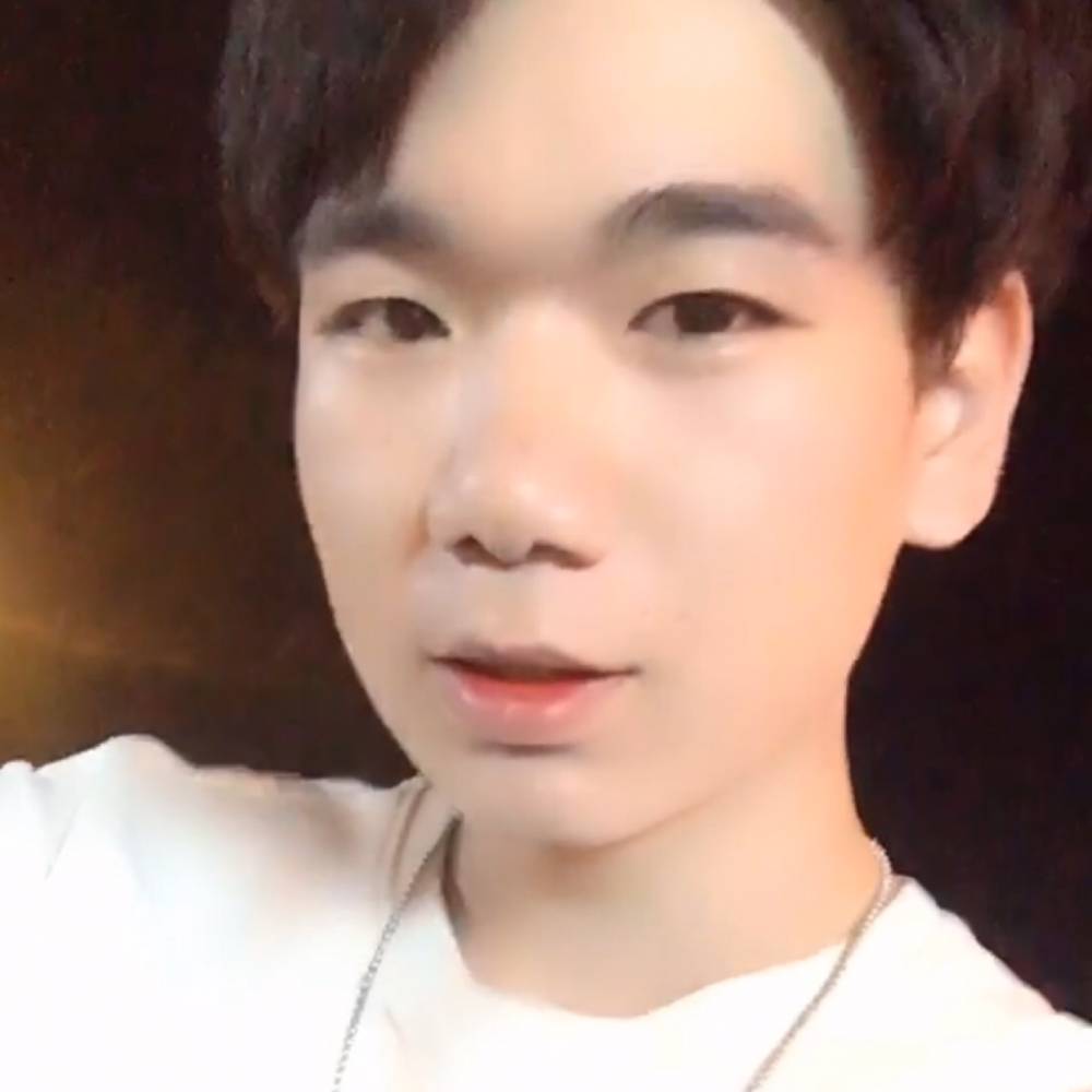 我哭了谁会心疼？的照片