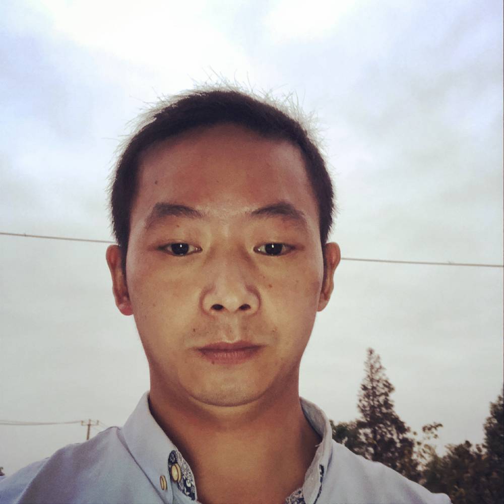 洁净凝眸热狗的照片