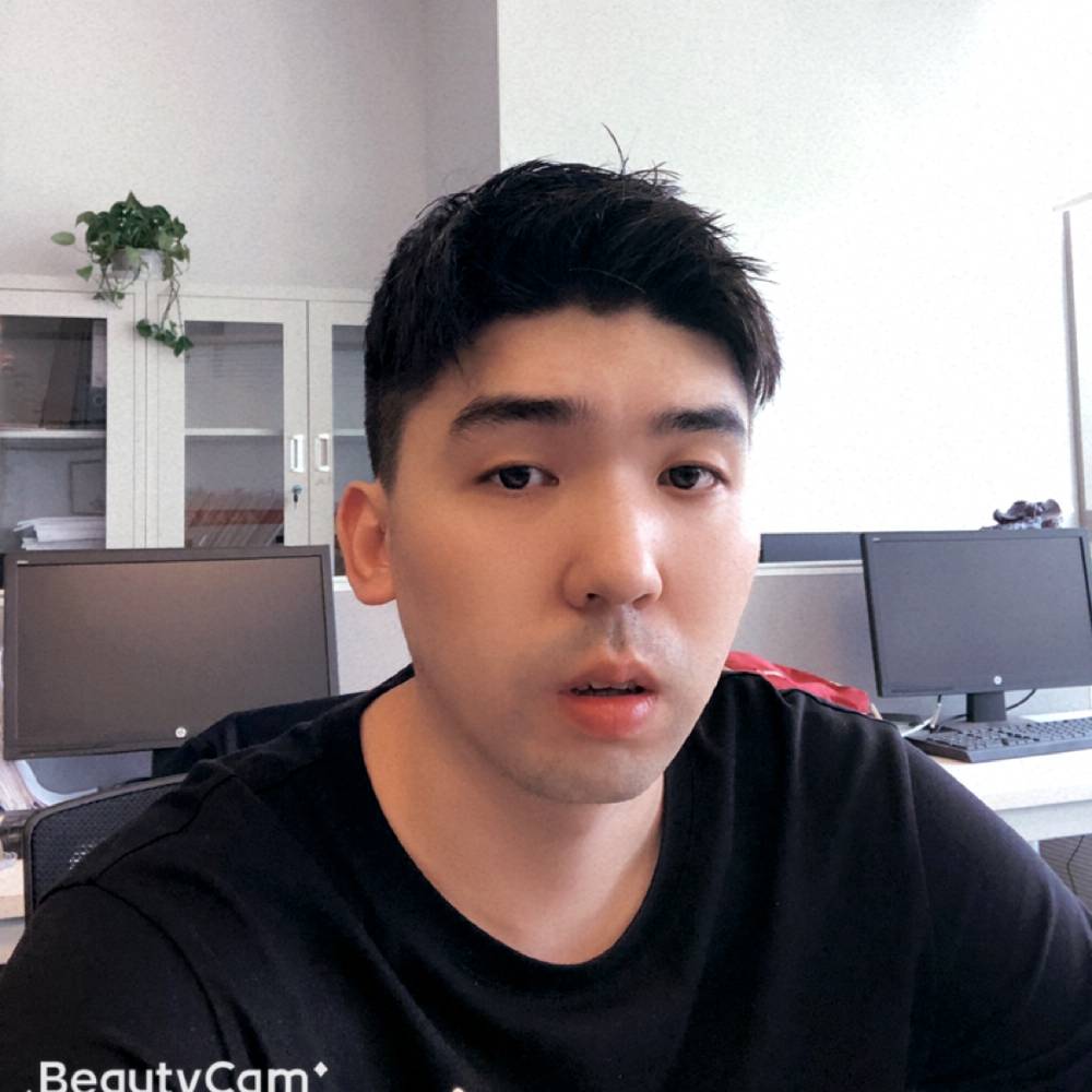 余音扯明亮的照片