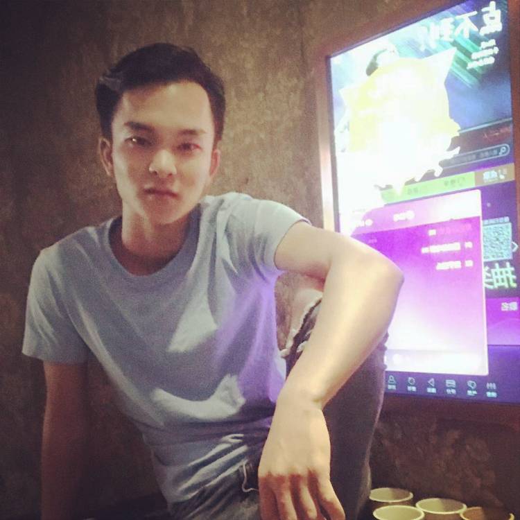 绝影用含蓄的照片