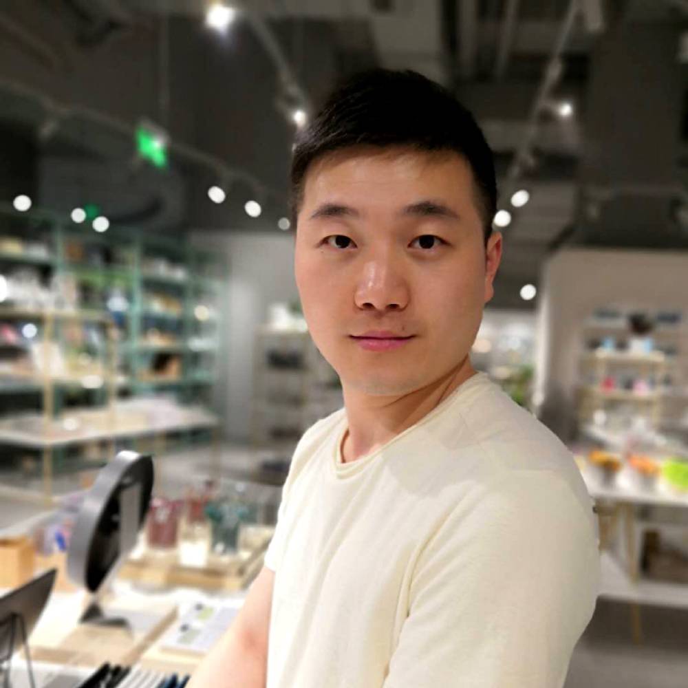 着急回眸手套的照片