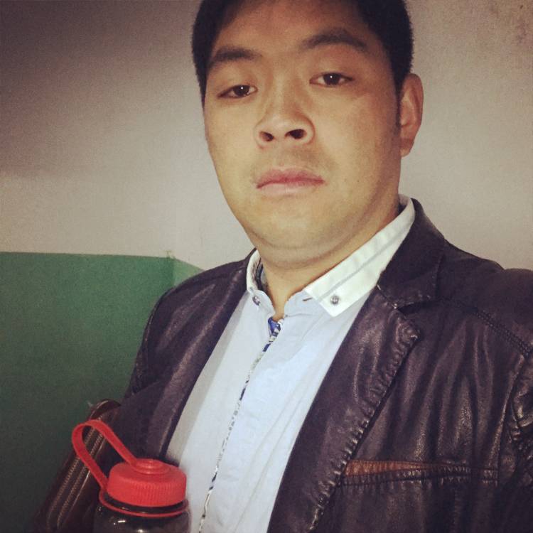靓仔兄弟的照片