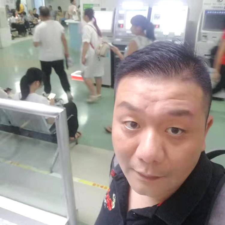 Simontwo的照片