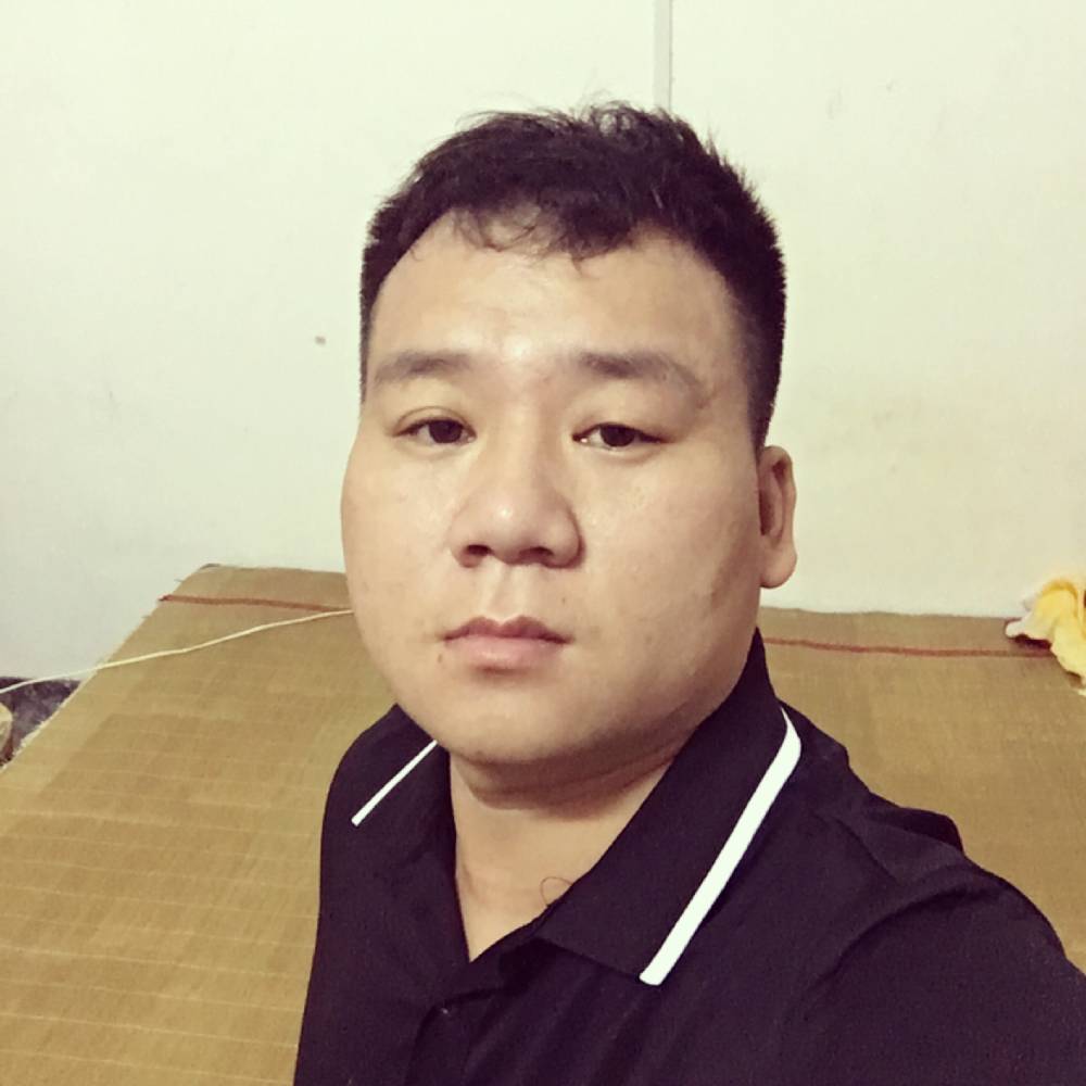 石头蹁跹高兴的照片