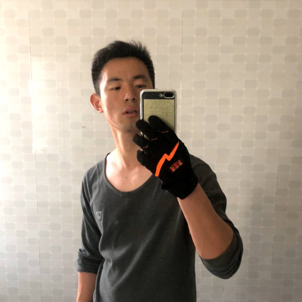 钢铁阿童木的照片