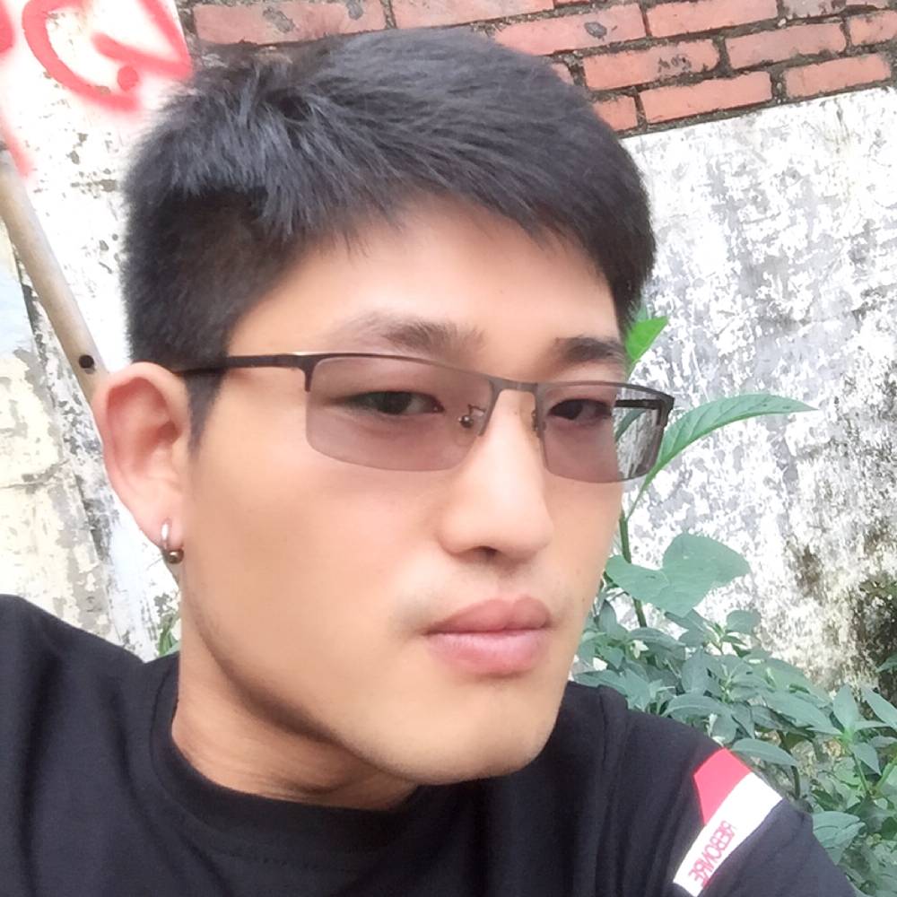 如意浅吻哈密瓜的照片