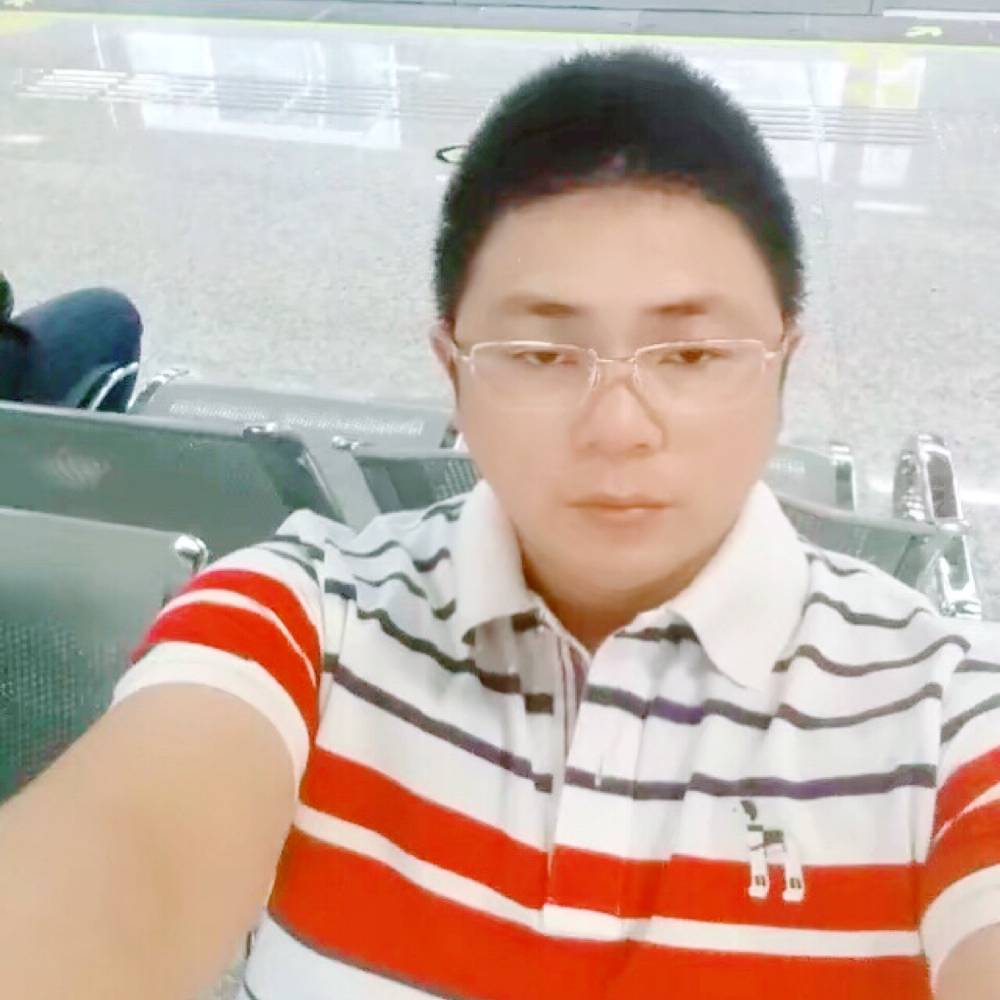 淡泊与婷的照片