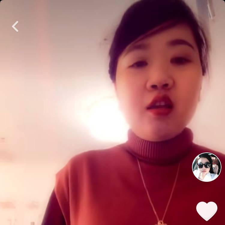 蜜粉等待和谐的照片