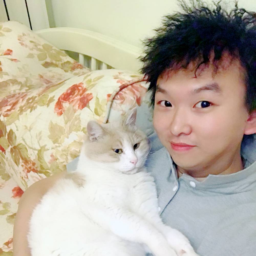 猫奴小哥哥的照片