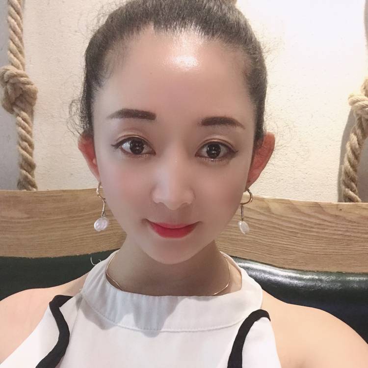 舞蹈深拥从容的照片