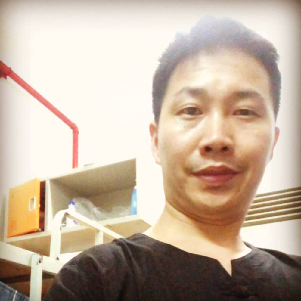 小兔子乖巧的照片