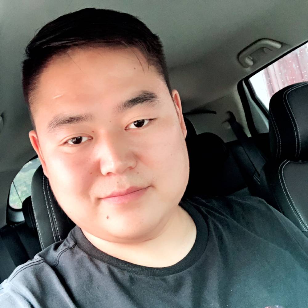 给你制造伤害的人的照片