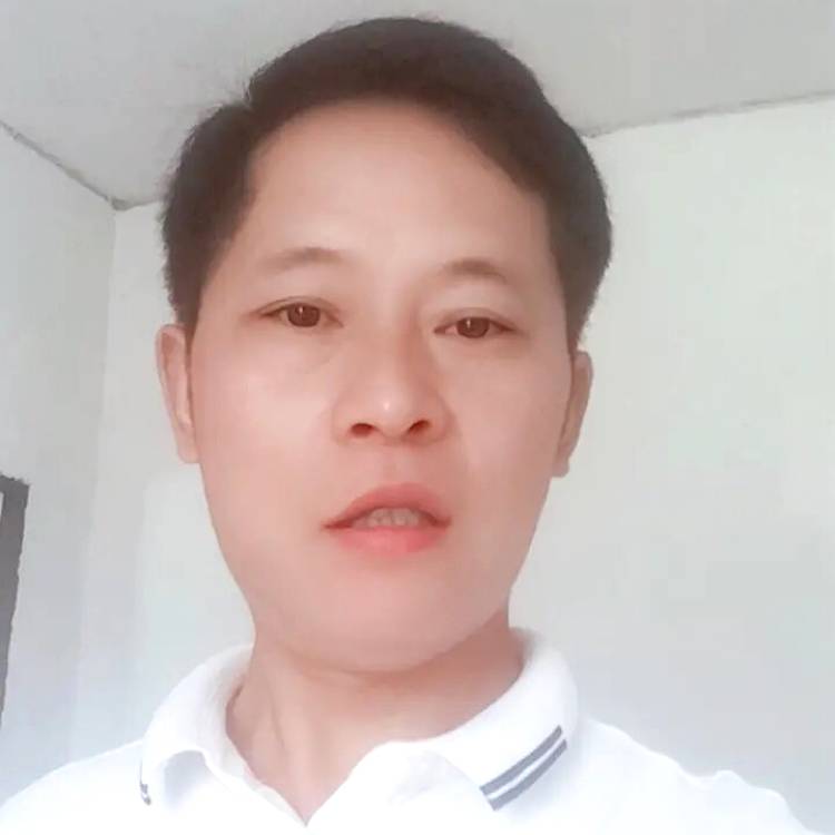 小懒虫深拥威武的照片