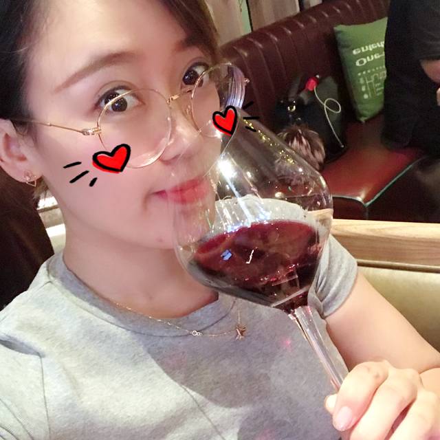 勾馨儿的照片