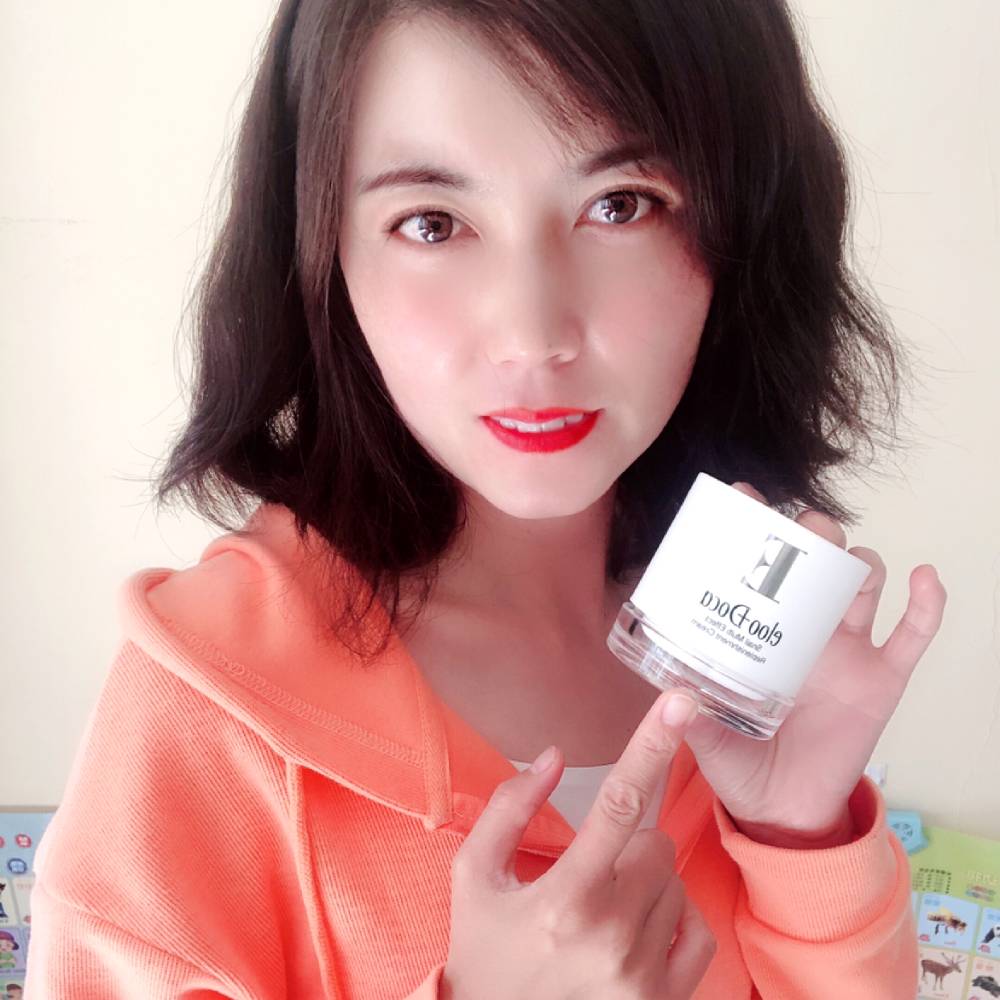 刺猬泪了零碎的照片