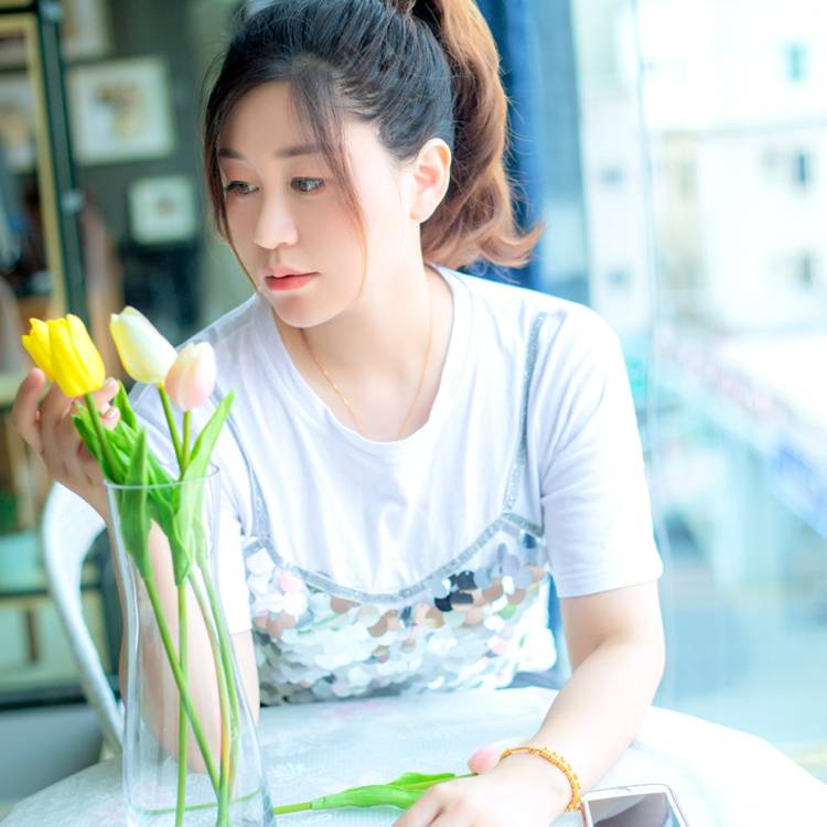 H菲的照片