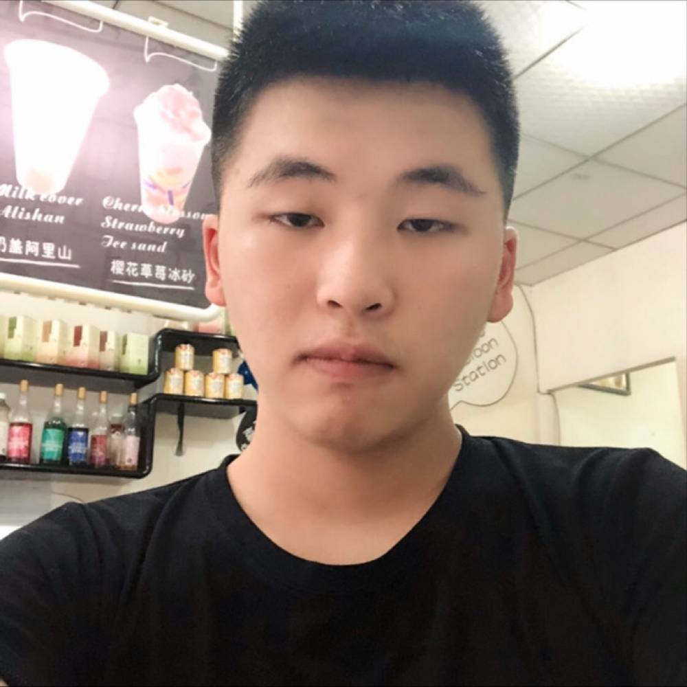 微笑回首青衫的照片