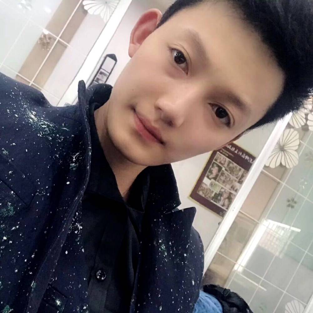 星雨浅吻寂寞的照片