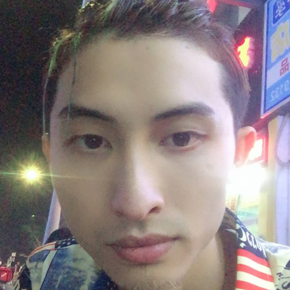 骚男。想你了的照片