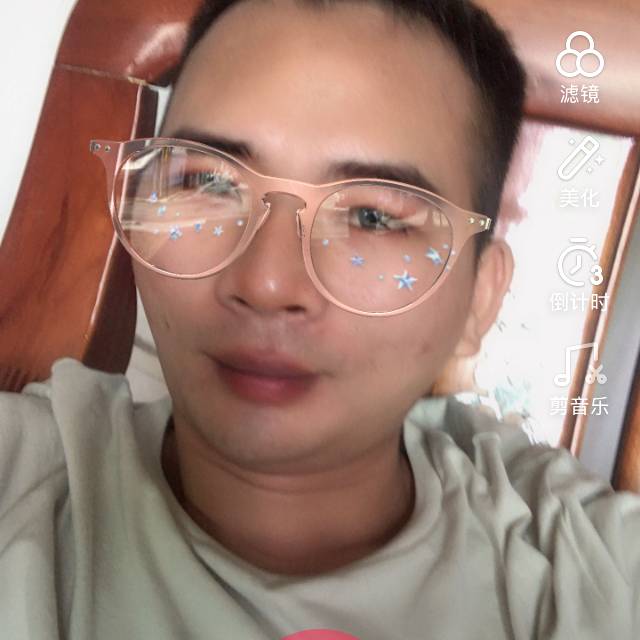 小蘑菇灵巧的照片