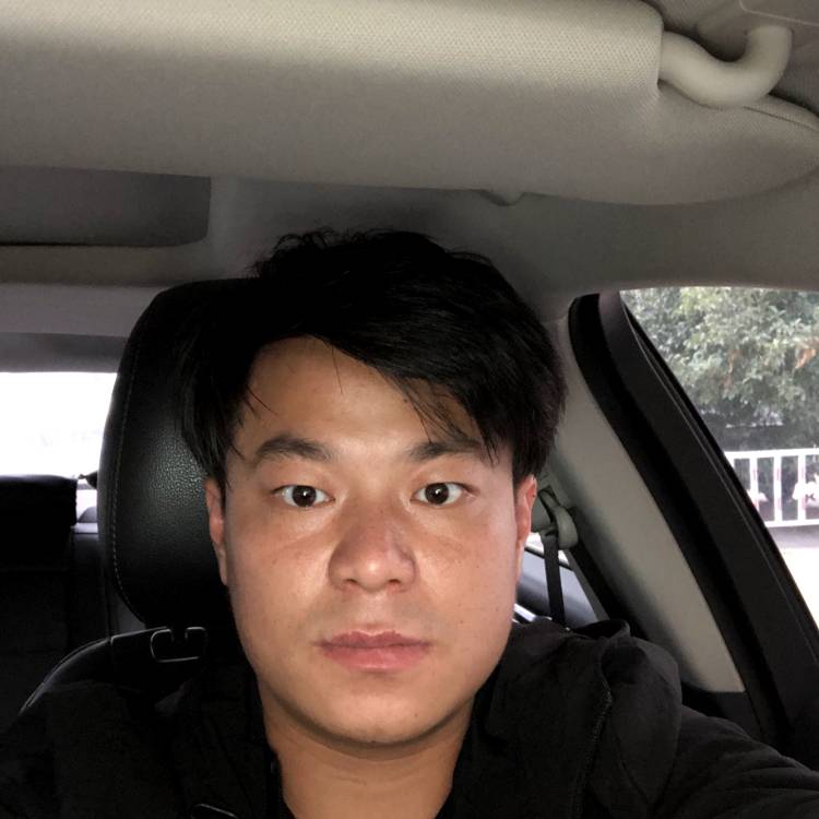 清爽踢天空的照片