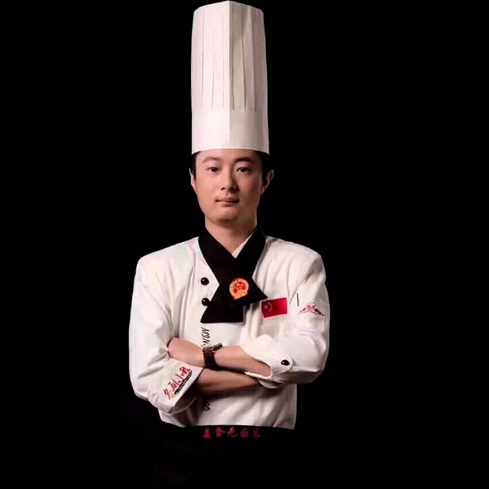 五花肉卷饼的照片